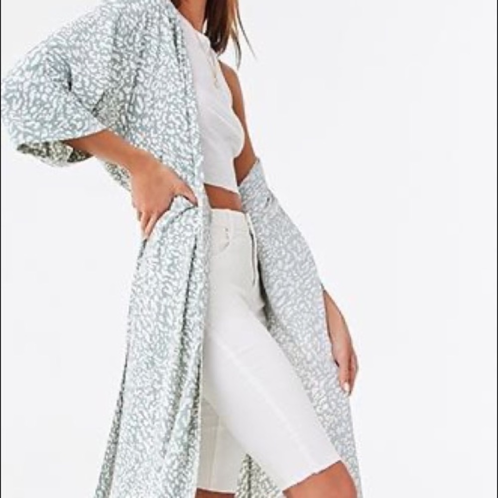 F21 SAGE/IVORY CASUAL JACKET KIMONO